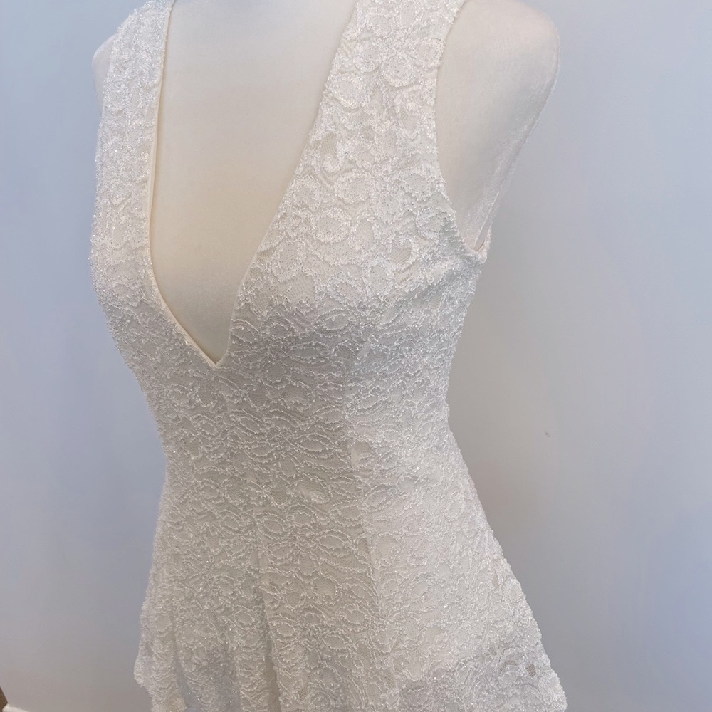 Stunning! Windsor, white lace and glitter tank top size medium!